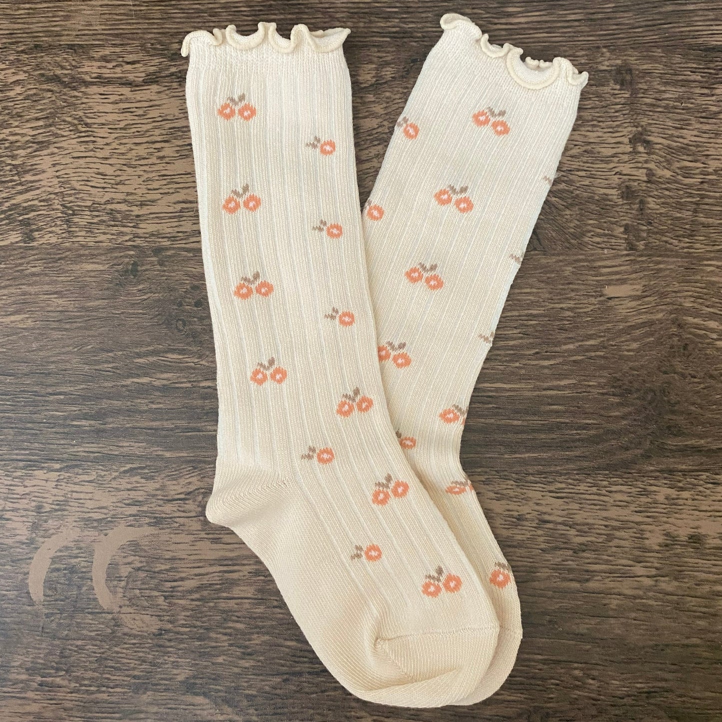 Cream Flower Socks